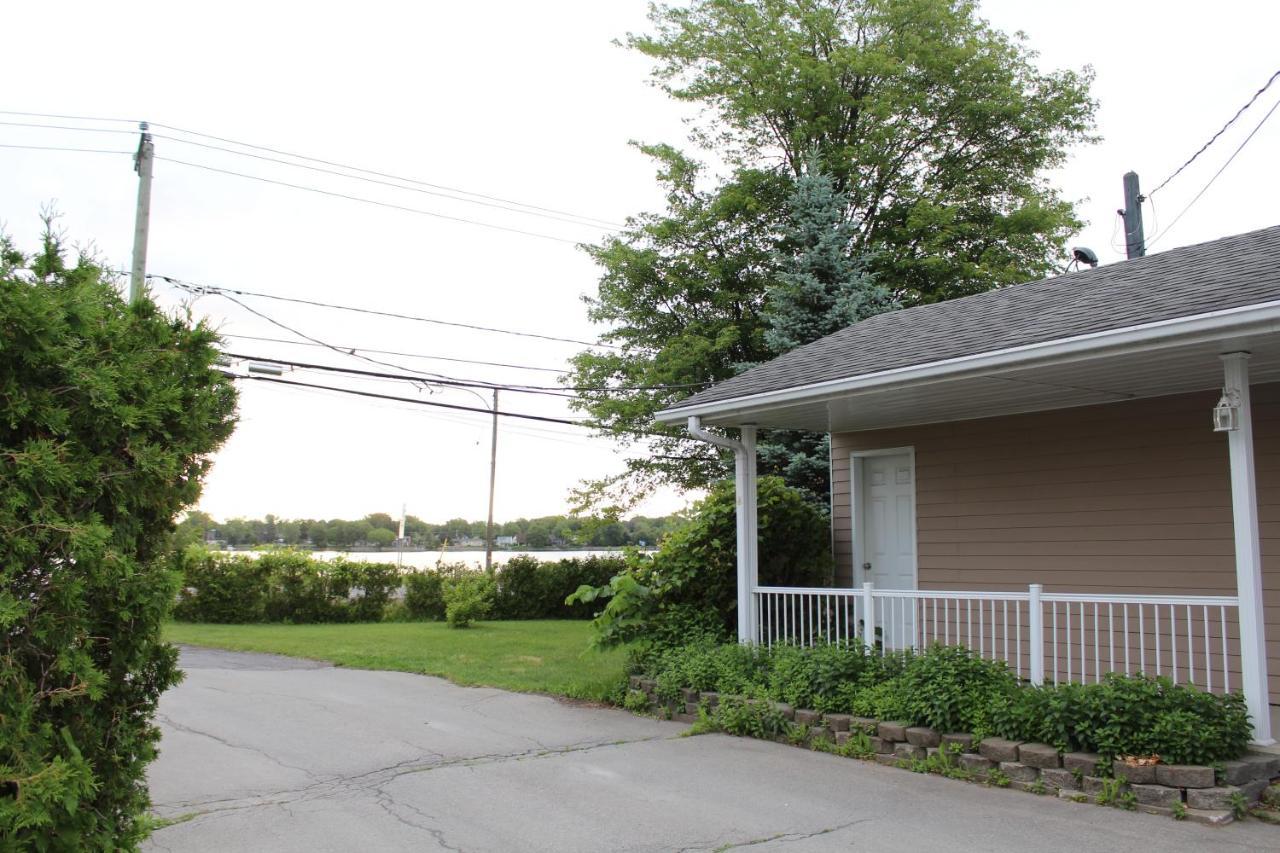Le Marigot Hotel Vaudreuil-Dorion Kültér fotó